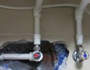 明水卫生间漏水维修公司分享下卫生间漏水是我们日常生活中常见的一种